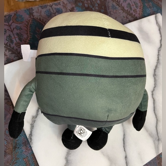 Universal Studios Despicable Me Minion Frankenstein Monster Minion Plush 9" - Picture 3 of 12